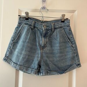 American Eagle mom shorts